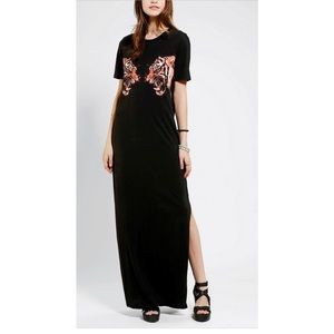 UO Silence + Noise Roaring Tiger Maxi Dress, S